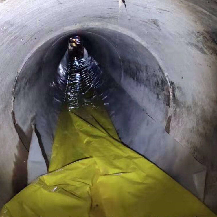 乌恰管道紫外光固化修复